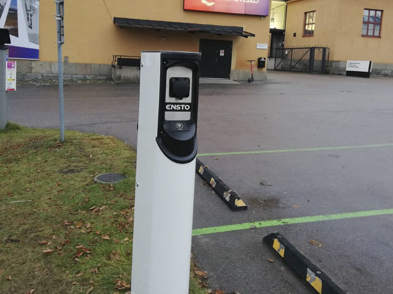 laddstolpe
